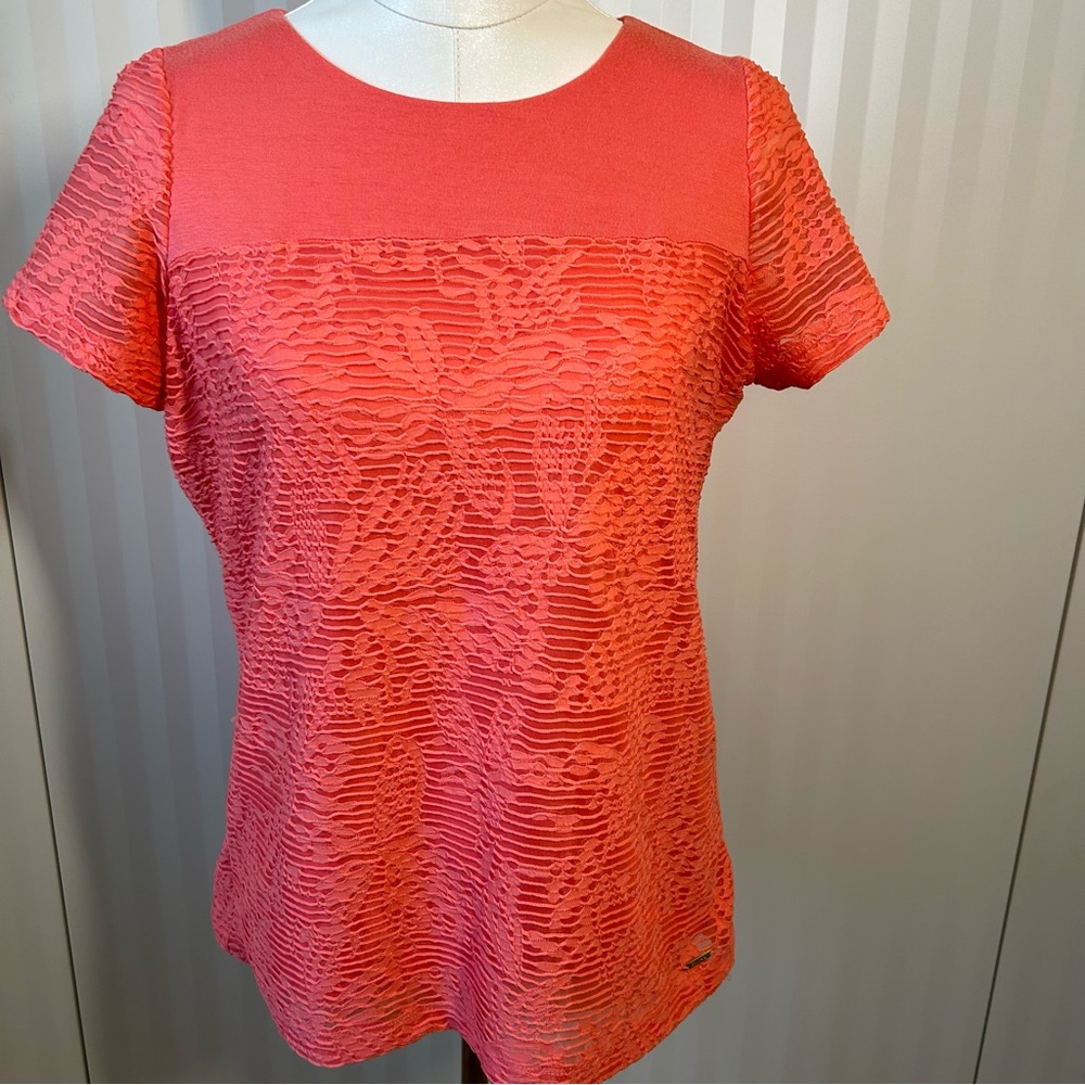 Calvin Klein light orange detailed short sleeve tee Size M